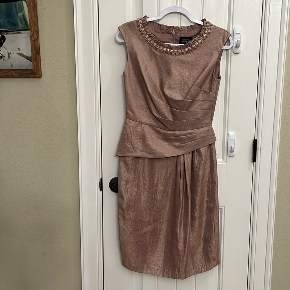 💕ADRIANNA PAPELL mauve shimmer dress.  4